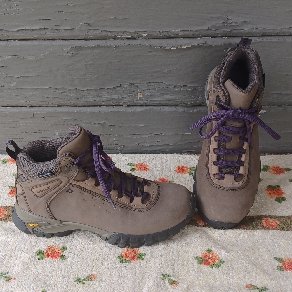 Vasque Ultradry Hiking Boots Women Size 8.5 EUC